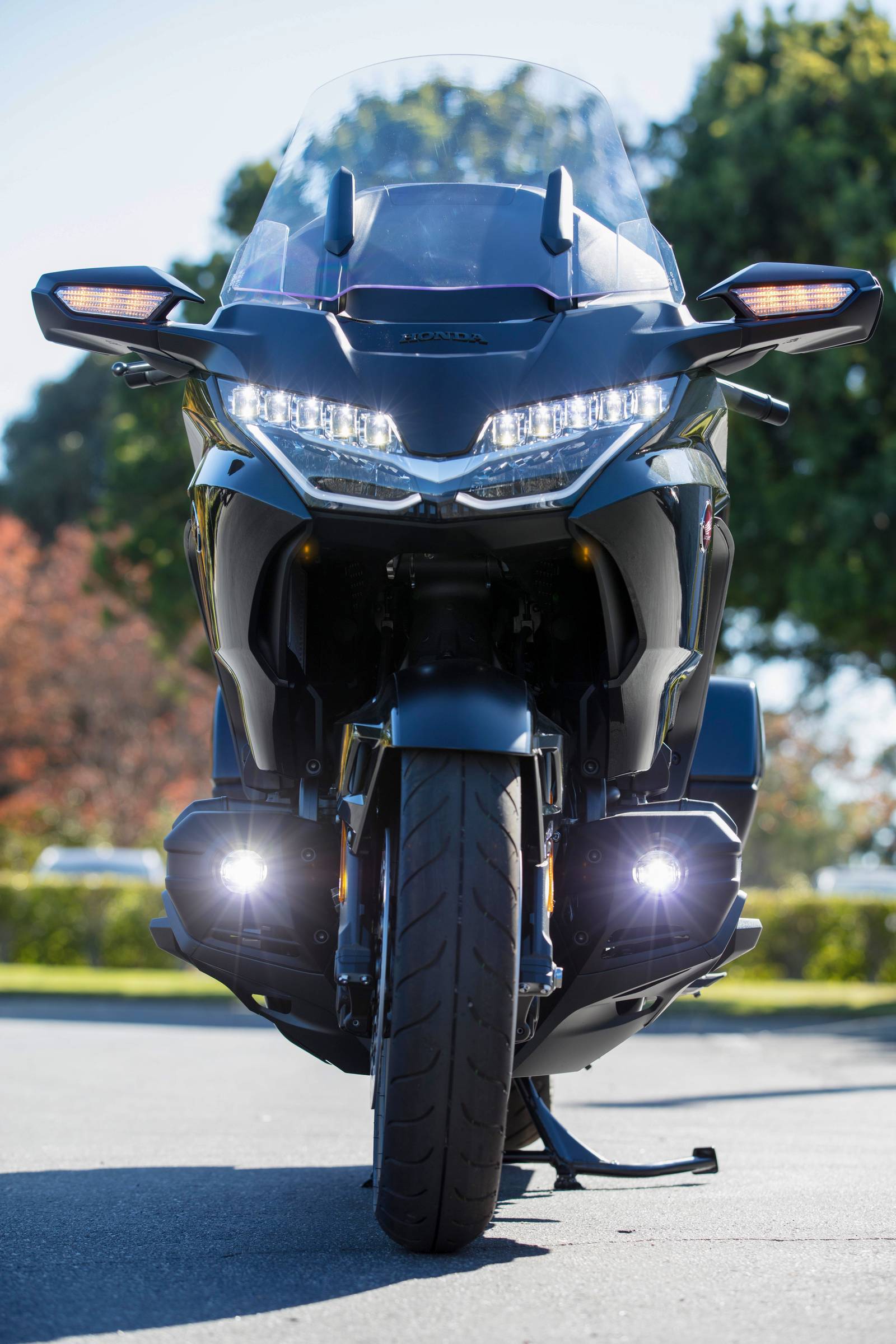 34 लाख रुपयें में लॉन्च एयरबैग वाली मोटरसाइकिल