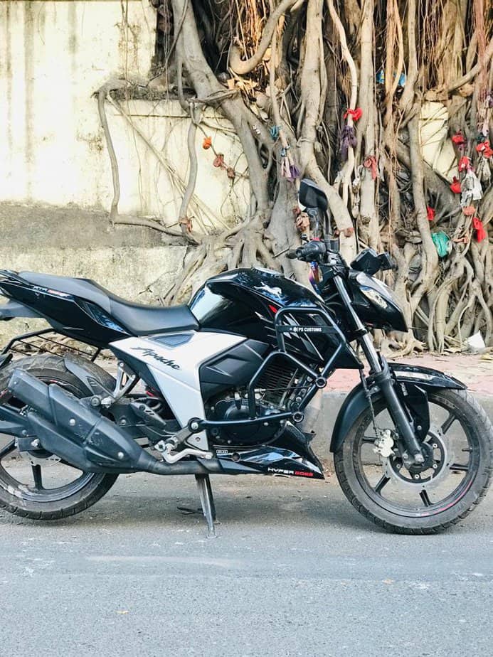 130 रुपए में घर लाए TVS Apache RTR 160 धांसू बाइक, देखें प्लान