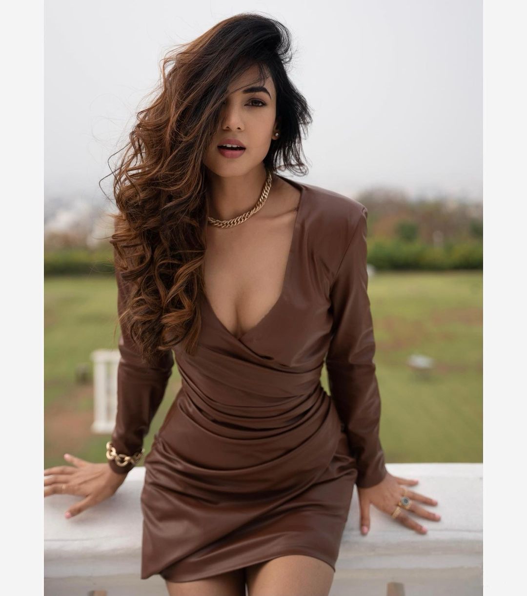 हर ड्रेस में ‘जन्‍नत’ लगती हैं Sonal Chauhan, देखें हॉट PHOTOS