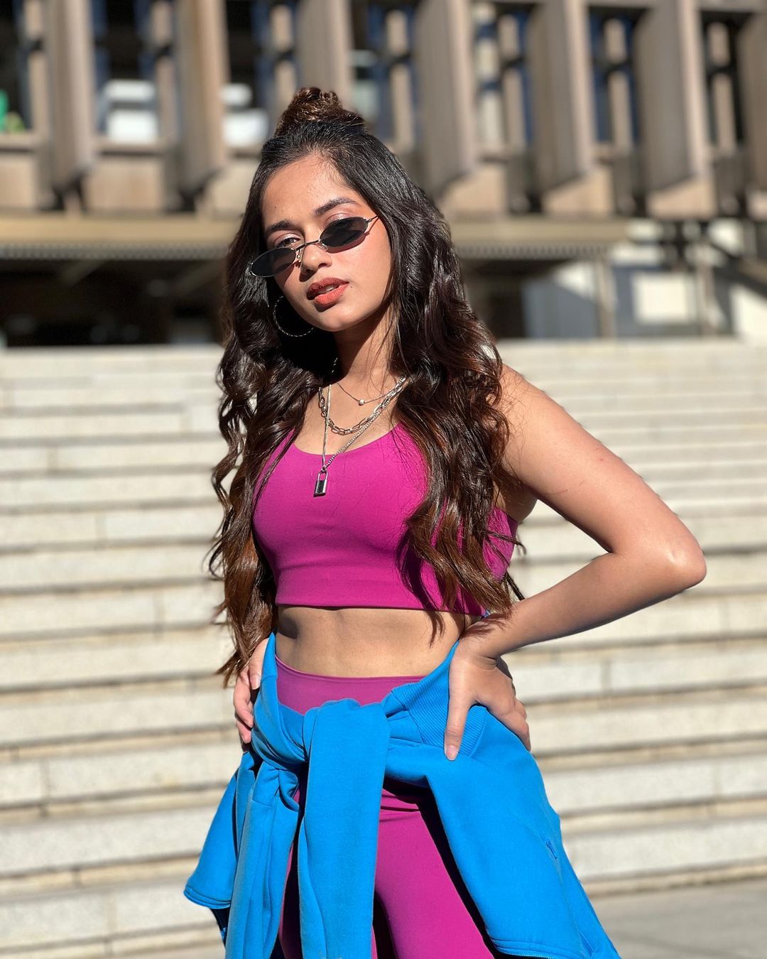 जन्नत जुबैर ने एक बार फिर बोल्ड तस्वीरों से जीता फैंस का दिल, देखें