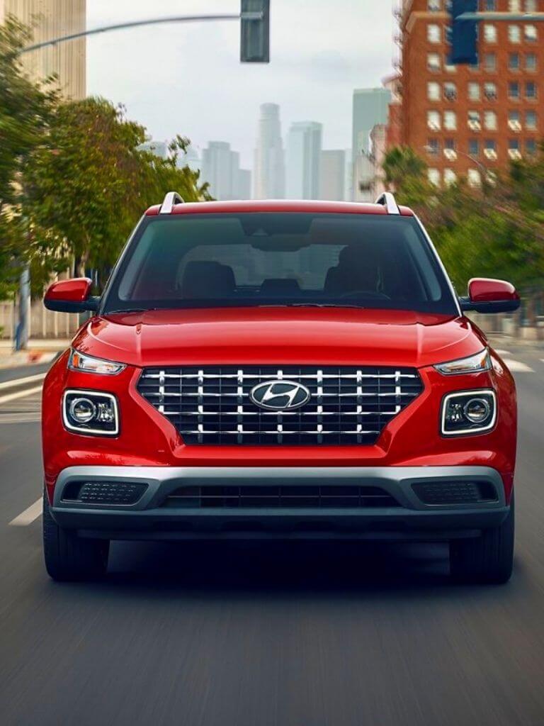 हुंडई ने भारत में किया धमाका, लॉन्च की नई वेन्यू फेसलिफ्ट, जानें क्या है कीमत