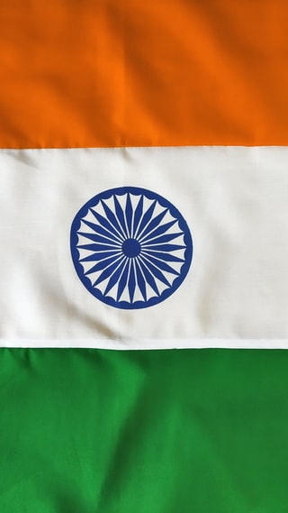 Independence Day: गाड़ी पर कैसे भी न लगा ले झंडा, जानें इसे लगाने का नियम वरना जाना पड़ेगा जेल