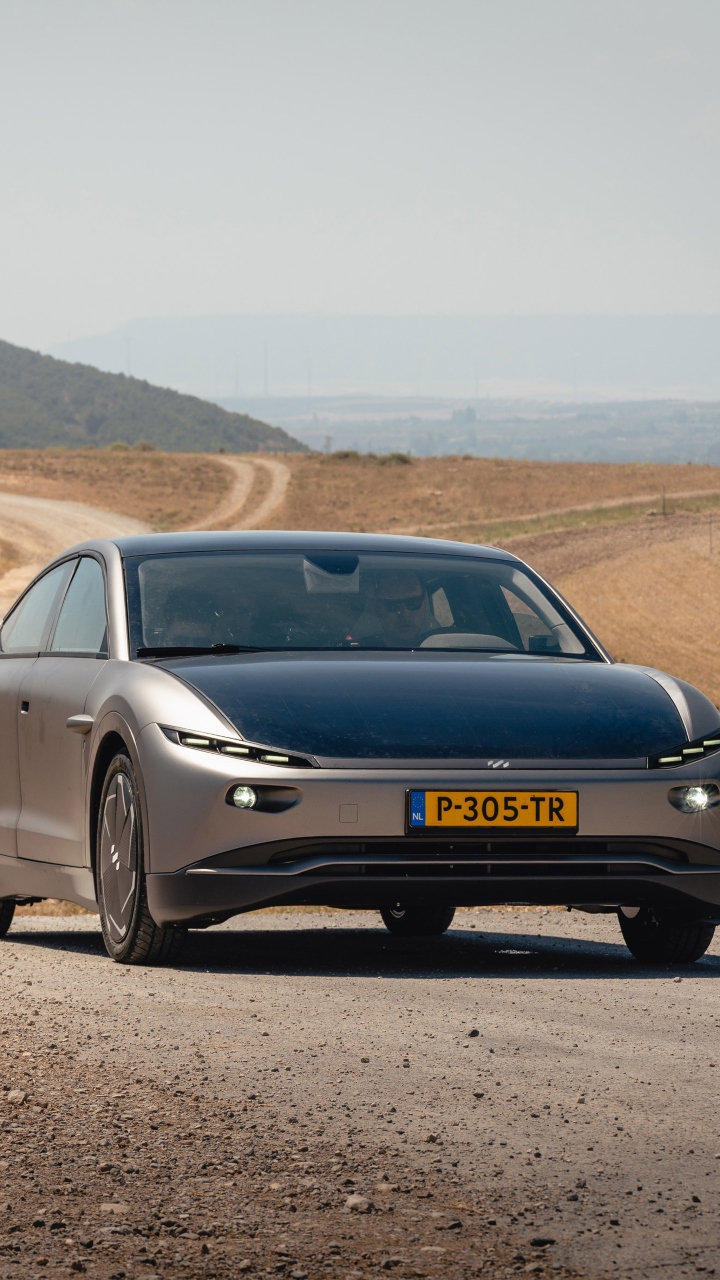 अब नहीं सताएगा महंगे पेट्रोल का खर्च! आ गई 1 हजार किमी. के साथ ये Solar Cars, देखें डीटेल्स