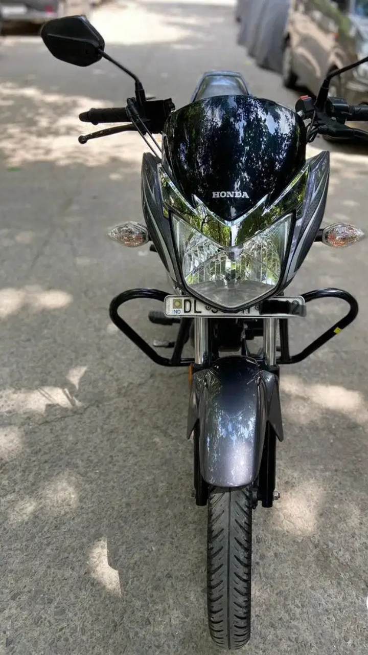 सिर्फ ₹16000 में सेकंड हैंड होंडा बाइक, ब्रांड न्यू कंडीशन