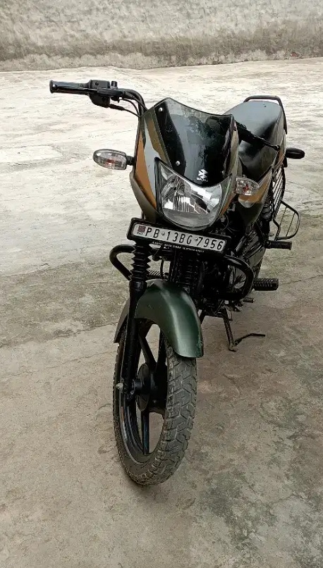 मार्किट की Top 3 Bikes जो दे रही है बेस्ट माइलेज, कीमत आपके बजट की अभी देखे डिटेल्स