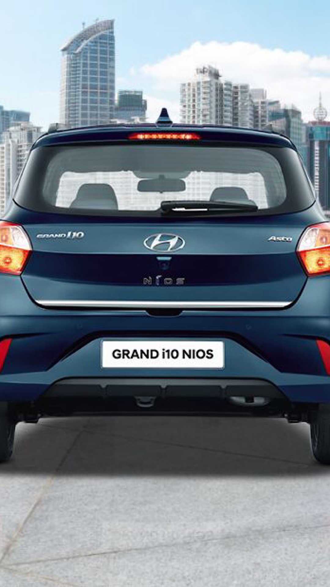 Hyundai Grand i10 Nios आधी कीमत में मिल रही है यहां, जानें ऑफर के साथ कार की डिटेल