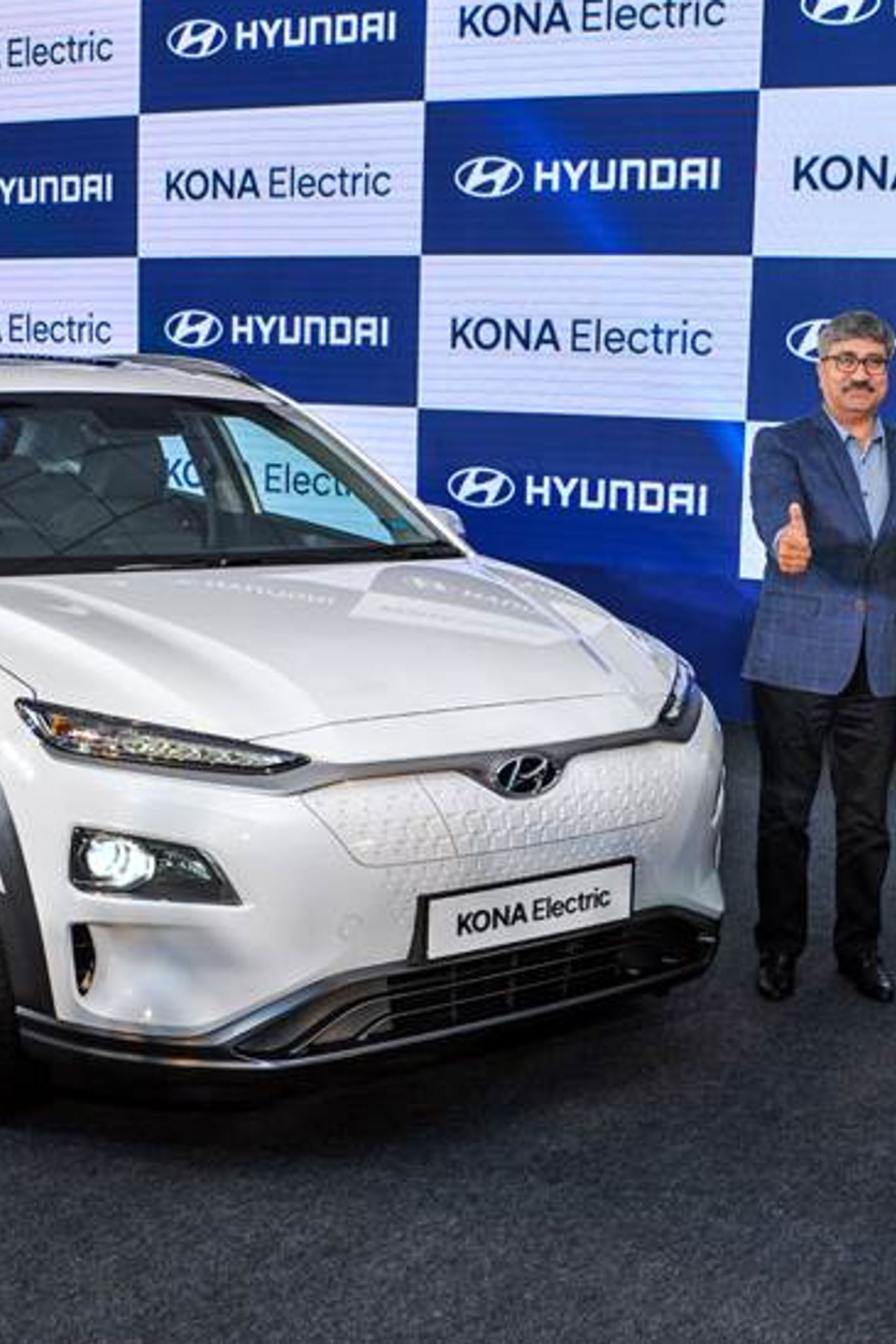 Hyundai का मार्किट में बड़ा धमाका ! 1 लाख रुपये का कैश डिस्काउंट देकर ग्राहकों का जीता दिल