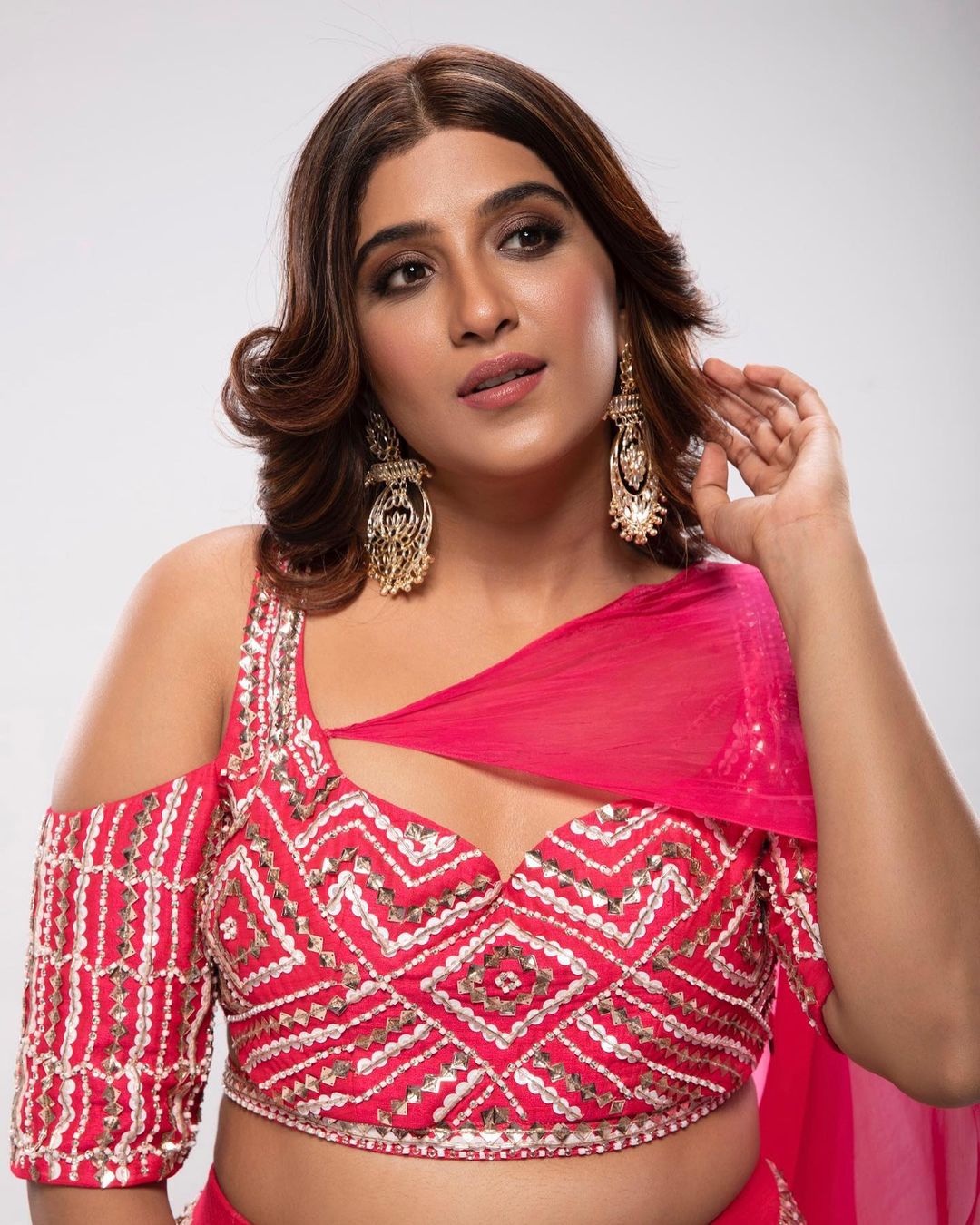 इस आलीशान घर में रहती हैं ‘बिग बॉस 16’ फेम निमृत कौर, लिविंग से बेडरूम तक… सब कुछ है क्लासी