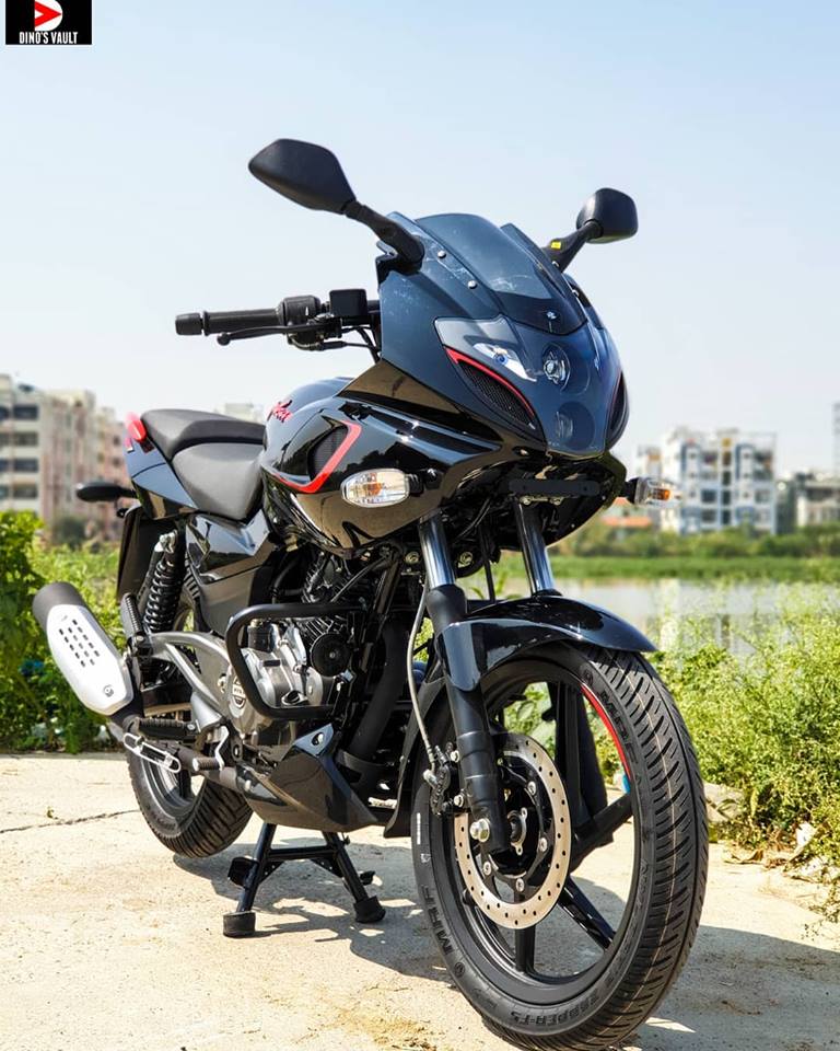वाह वाह ! 20000 में बने Bajaj Pulsar 180 के मालिक जानिए फीचर्स और प्लान जानिए ये सस्ती डील