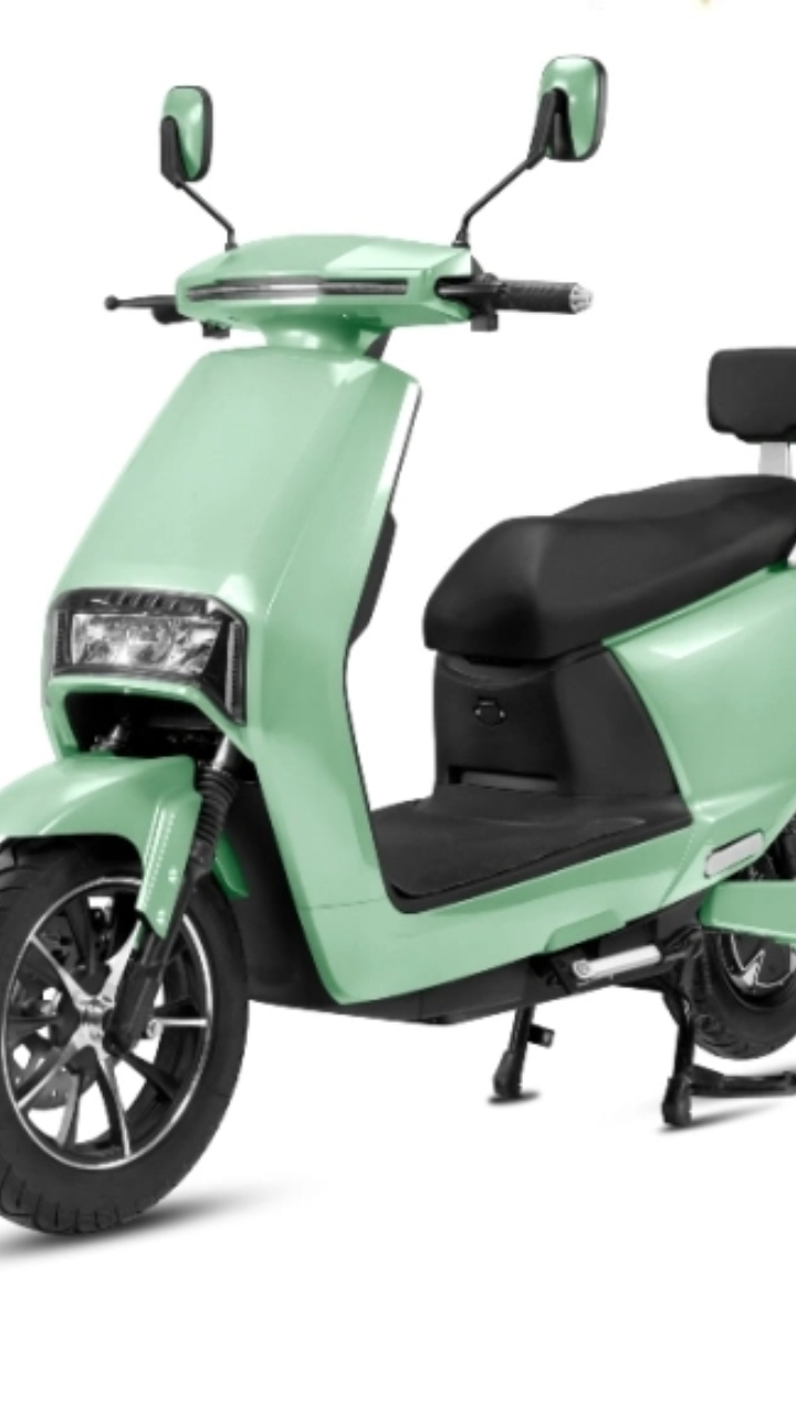 धमाकेदार खबर  !Odysse V2 Electric Scooter करता है सिंगल चार्ज में 150 km रेंज का दावा, जानें कीमत और फीचर्स