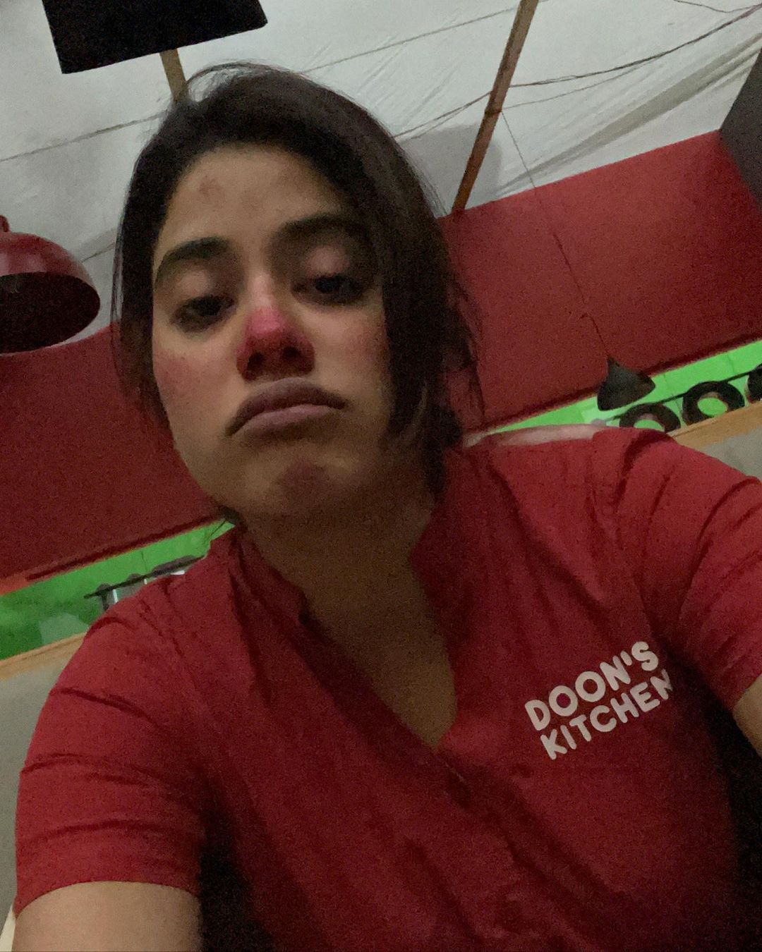 खूबसूरत जाह्नवी कपूर को किसने किया ऐसे टॉर्चर? ये तस्वीरें देखकर फैंस रो पड़ेंगे, देखें