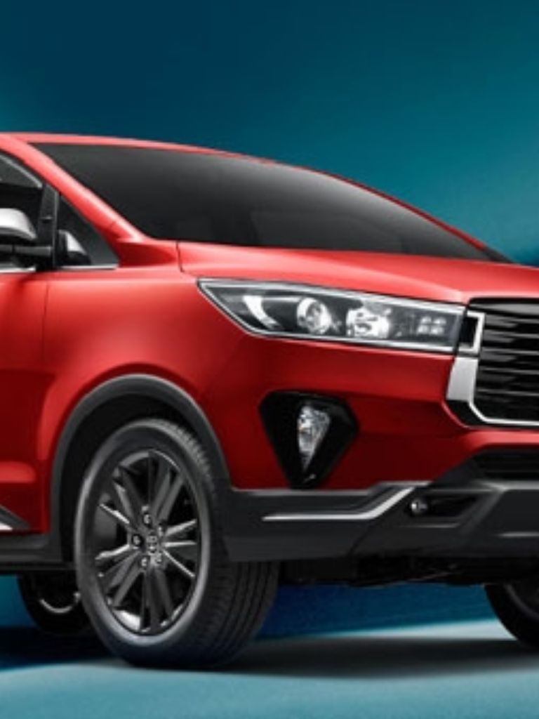 मार्किट में मची हलचल ! पहली बार सामने आया नई टोयोटा इनोवा हाइक्रॉस का लुक, जानें पूरी डिटेल