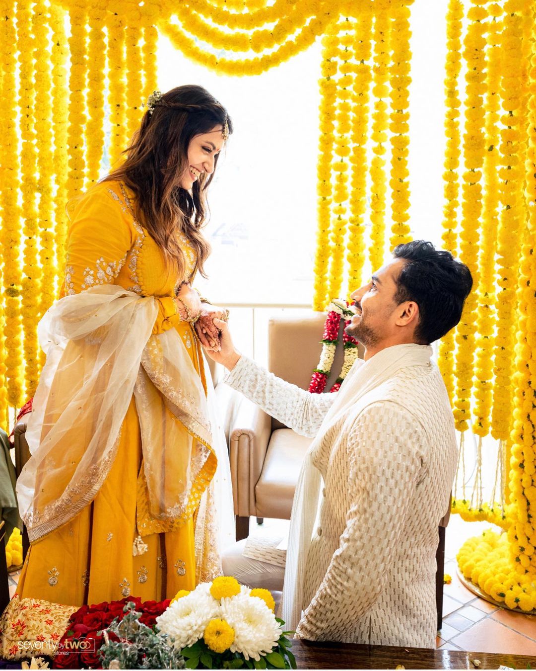 विक्रम भट्ट की बेटी Krishna ने अचानक कर ली सगाई… पिता ने इमोशनल कविता लिखकर शेयर की तस्वीरें