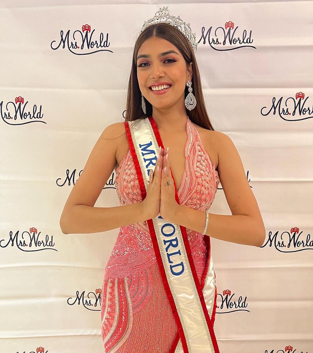 Mrs World 2022: इतनी पढ़ी-लिखीं हैं ‘मिसेज वर्ल्ड’ की विनर Sargam Koushal, मॉडलिंग से पहले करती थीं ये काम