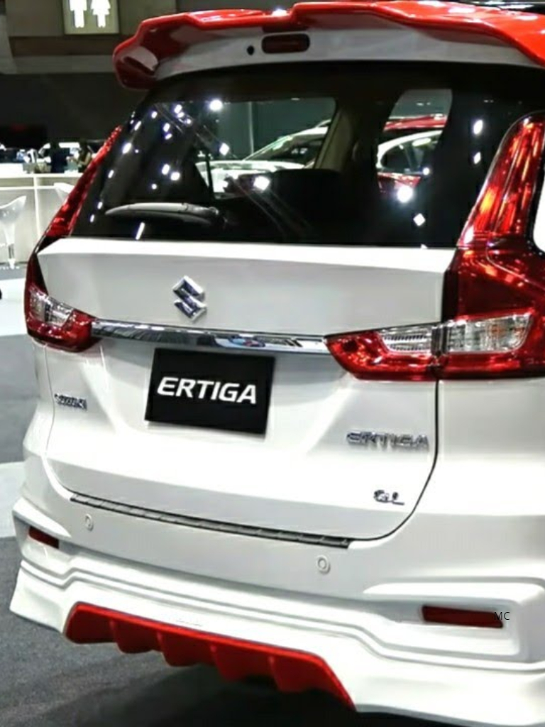 Ertiga 2023 के आगे Innova और Crysta भी हुई फेल ! लॉन्च से पहले लीक हुई फोटो