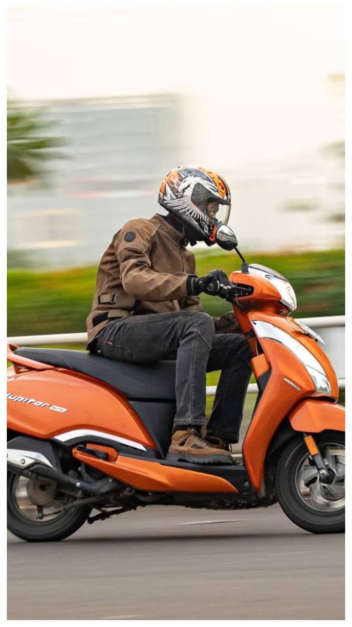 TVS ने Honda का निकाला दम, Jupiter 15 हजार में बिक रहा खूब, बाजार में मची भगदड़