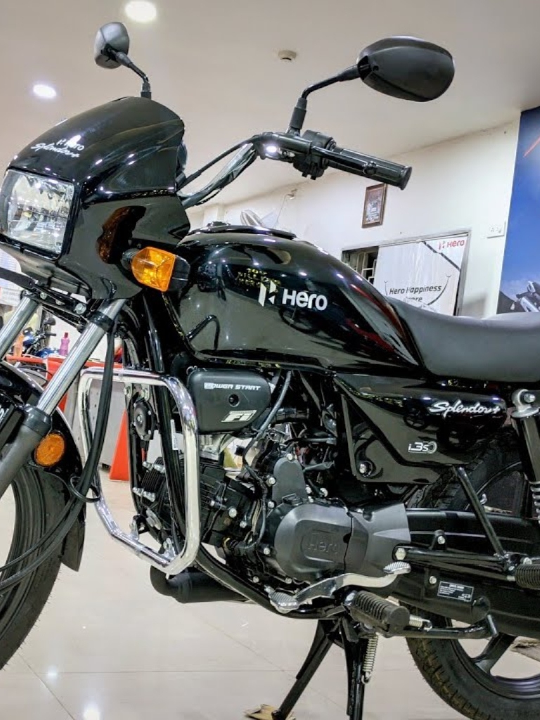 सिर्फ 15 हजार में मिलेगी Hero Splendor Plus,देखे पूरी खबर