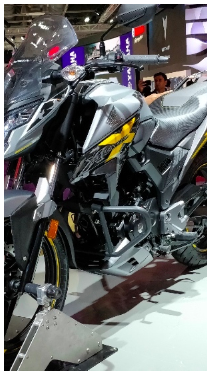Honda की एडवेंचर बाइक पहली बार 15,000 रुपये में बिक रही खूब, शोरूम पर लगी लाइन