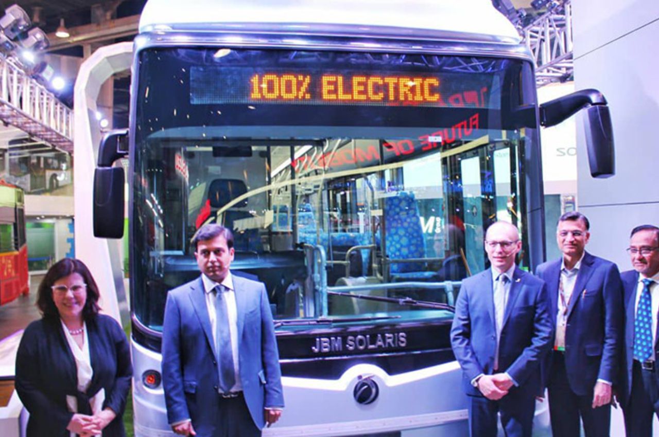 जेबीएम ऑटो