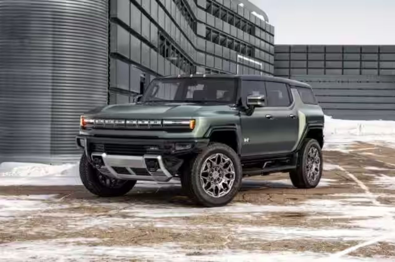 Hummer EV ने किया धमाका, धांसू लुक के साथ 571 किलोमीटर देगी एवरेज