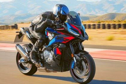 BMW M 1000 XR