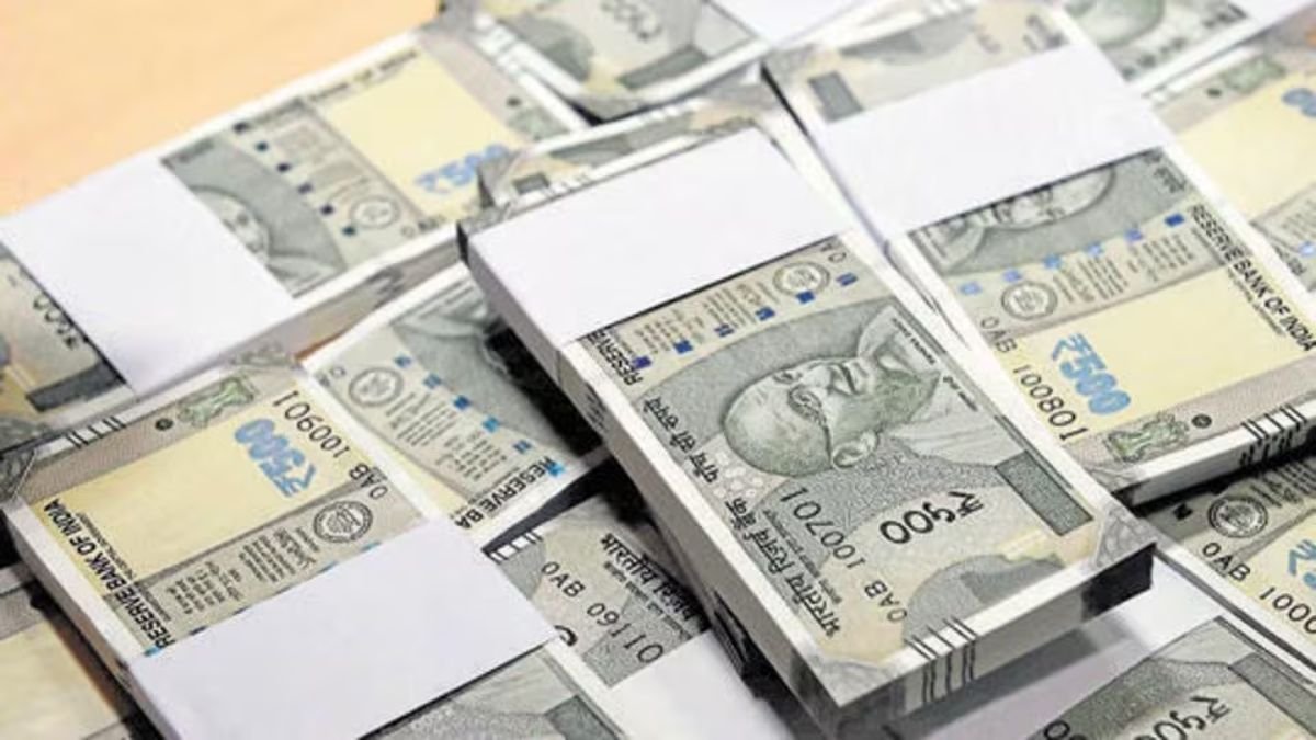 डाकघर की ये योजना आपको देगी 9,000 रुपये की महीने की सैलरी, यहां पढ़ें पूरी खबर